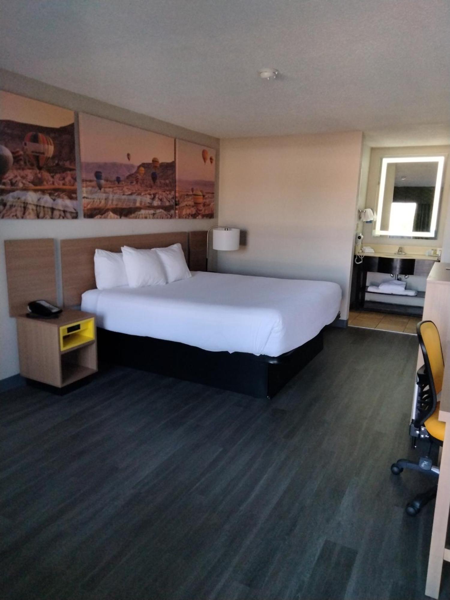 Days Inn&Suites by Wyndham Albuquerque North Extérieur photo